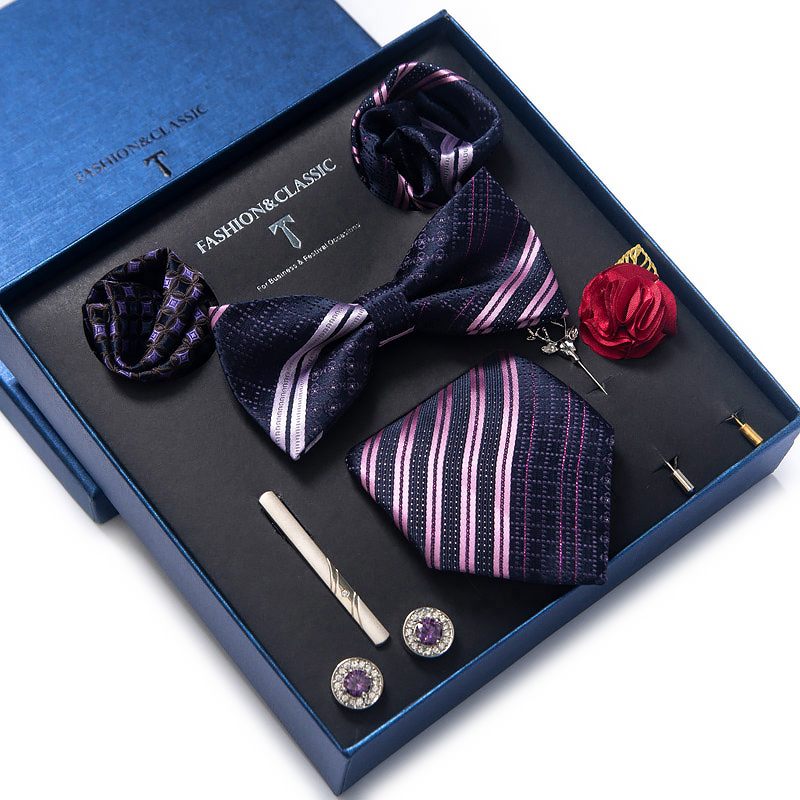 Holiday Present Tie Handkerchi - Cufflink Box Set recension och pris