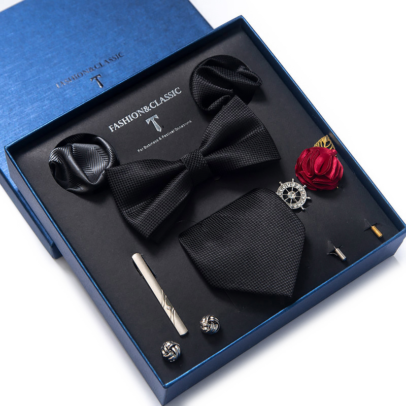 Holiday Present Tie Handkerchi - Cufflink Box Set recension och pris